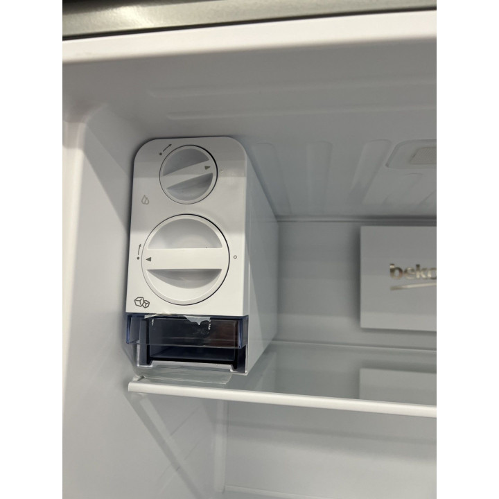 Държач за ледогенератор на хладилник BEKO